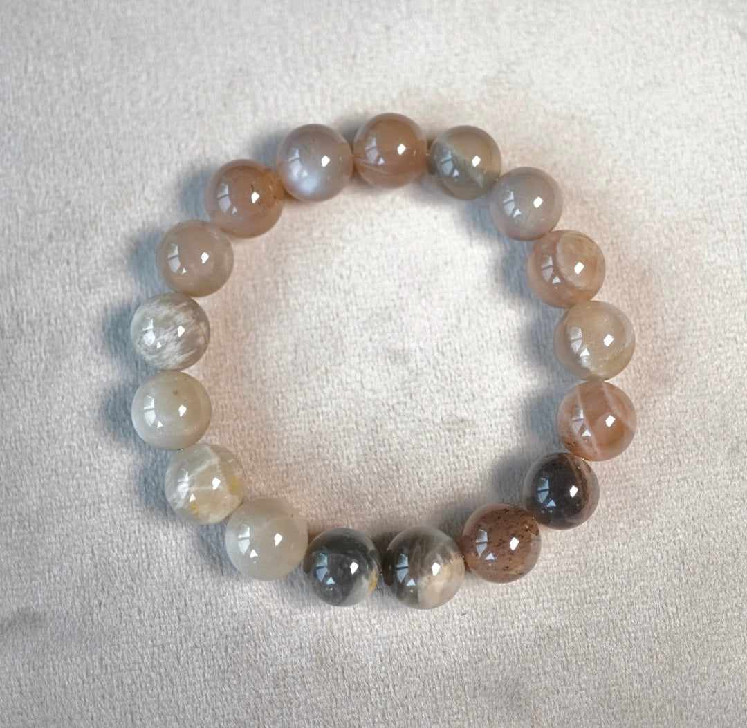 Mondstein aus Sri Lanka