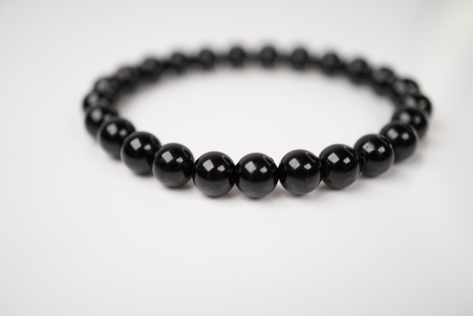 Turmalin: ( Glänzend Schwarz) - Zarabia Turmalin: ( Glänzend Schwarz)